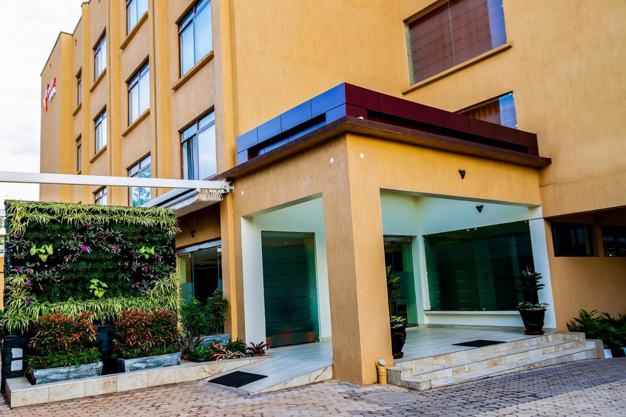 Canary Hotel Kampala Eksteriør bilde