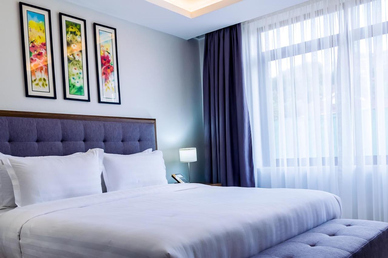 Canary Hotel Kampala Eksteriør bilde