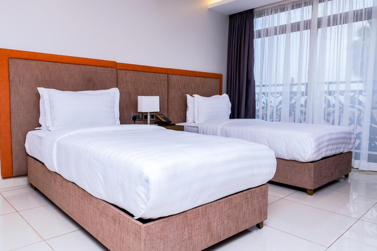 Canary Hotel Kampala Eksteriør bilde